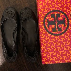 Black Tory Burch flats